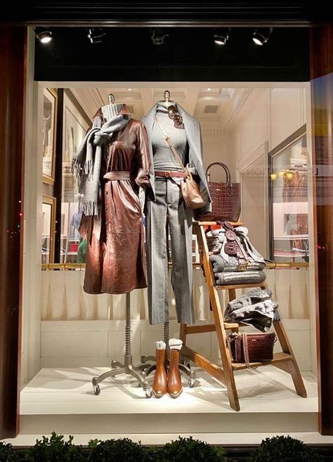 Pin By Dagmar Leistner On Collection Boards 1 Shop Window Shopping