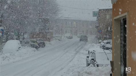 Cronaca Meteo Diretta Fitta Nevicata Su San Marino Netta