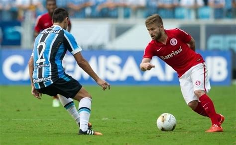 Grêmio fica 10 mas segura o Inter Primeiro Gre Nal decisivo dá