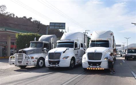 Cofece investiga presunta colusión en autotransporte de carga El Sol