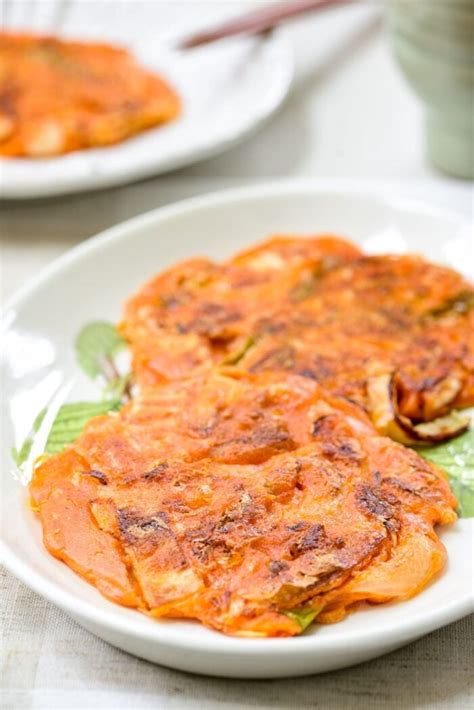 Kimchi Pancake Recipe (Kimchijeon) - Easy | Korean Bapsang