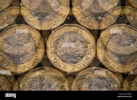 New British pound coins (GBP Stock Photo - Alamy