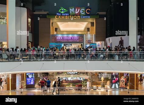 Mid Valley Hi Res Stock Photography And Images Alamy