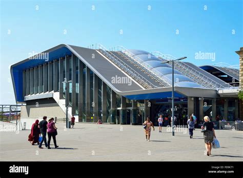 New Reading Railway Station, Station Hill, Reading, Berkshire Stock ...