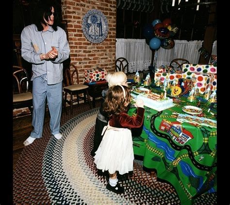 Michael&his kids - Michael Jackson Photo (17691026) - Fanpop