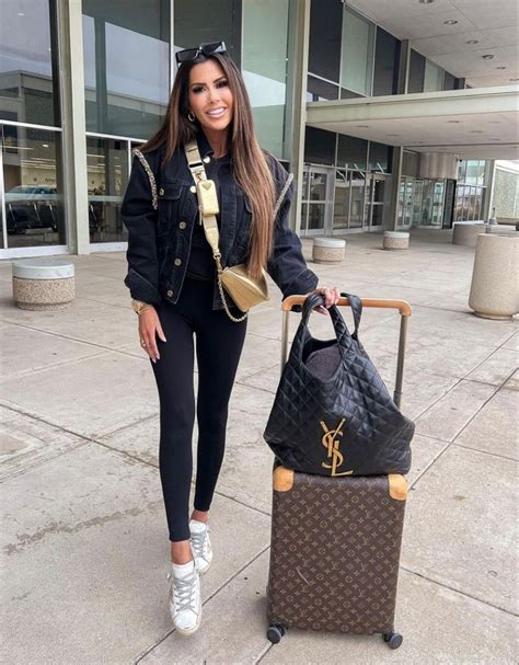 Pin By Brenda Vera On Travel Style Airport Outfit Comfy Airport