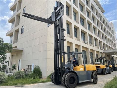 Trak Forklift Kecil Tan Disesuaikan China Mesin Cina Socma Sama