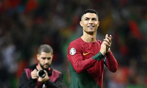 Strepitoso Cristiano Ronaldo Il Portoghese Segna Il Gol Numero