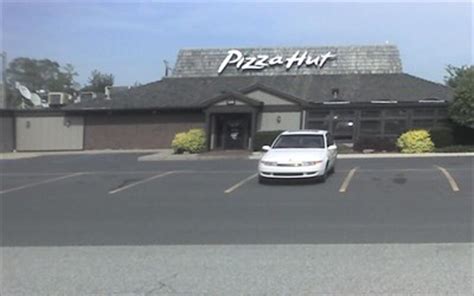 Pizza Hut-7th Avenue-Auburn, Indiana - Pizza Hut Restaurants on ...