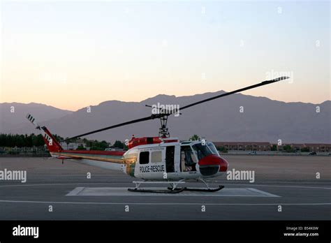 Las vegas police rescue helicopter hi-res stock photography and images ...