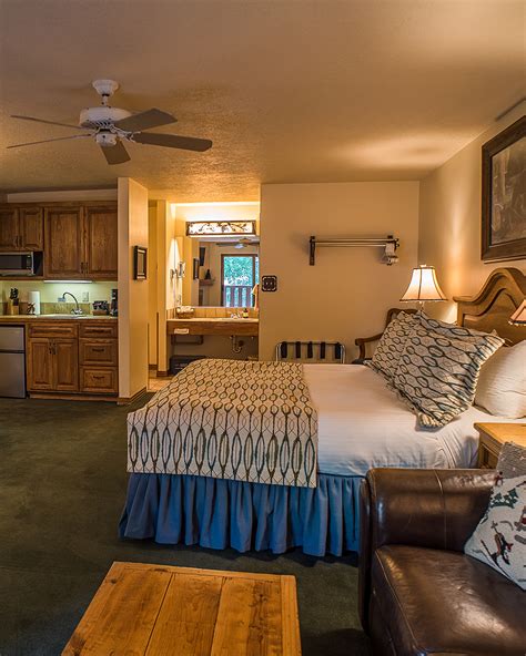 Alpine Village Suites - Pet Friendly Lodging | Taos Ski Valley