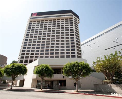 DOUBLETREE BY HILTON HOTEL LOS ANGELES DOWNTOWN $179 ($̶2̶2̶8̶ ...