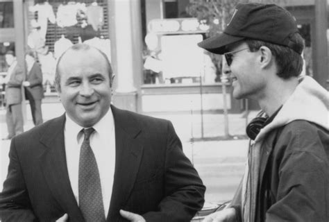 Bob Hoskins