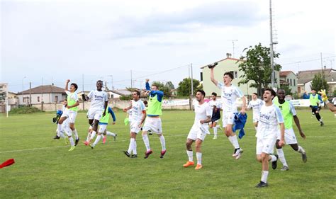 Calcio Promozione Castellana Da Sballo Thai Ba E Faye Pape Stendono