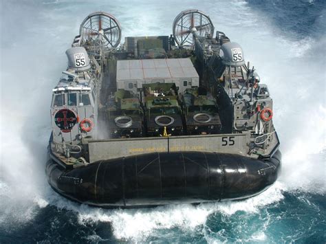 Tour Of The Marines Landing Craft Air Cushioned Lcac Business Insider