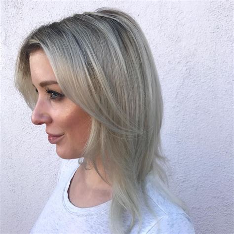 Babylights Smudge Root On Platinum Hair Dimensional Blonde Balayage Color Platinum Hair