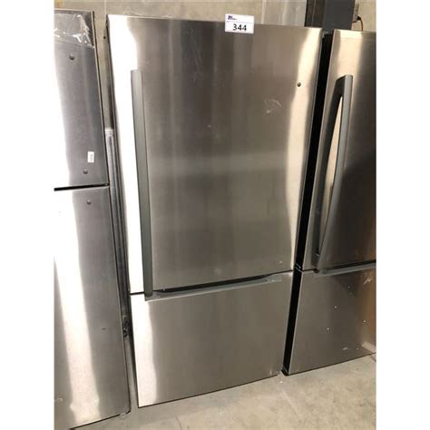 MOFFAT STAINLESS STEEL FRIDGE/FREEZER COMBO MODEL # MDE19DSNKASS - Able ...