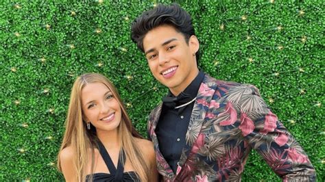 Andrew Davila’s Dating History: Is He Dating YouTube Star Lexi Rivera? – The Tough Tackle