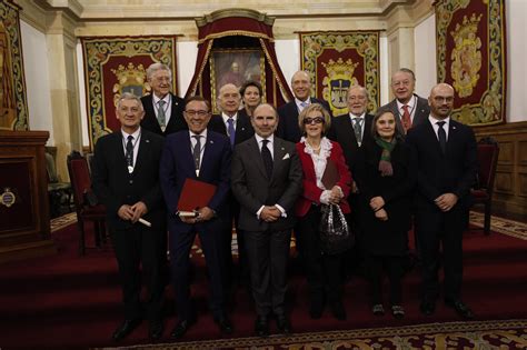 Entrega De Medallas De Oro De La Universidad De Oviedo