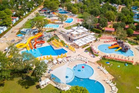 Camping Kroati Met Glijbanen En Waterpark Top Campings