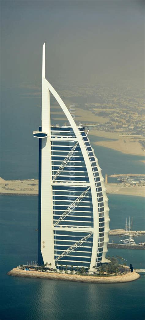 DUBAI DUBAYY From Above Blick Auf Das Luxus Hotel Burj Al Arab Am