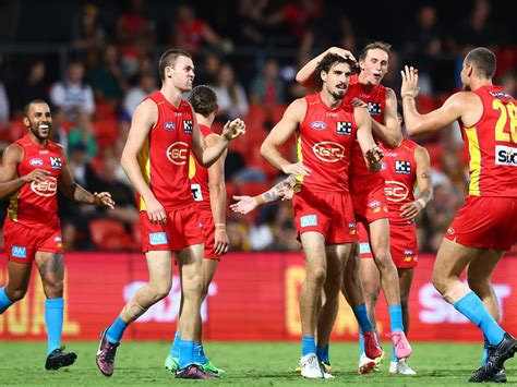 Afl Round 5 Gold Coast V Hawthorn Sam Mitchell Saves Hawks After Suns