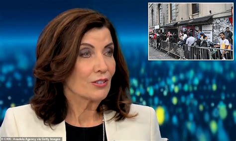 Go Somewhere Else Ny Gov Kathy Hochul Warns Migrants Daily Mail Online