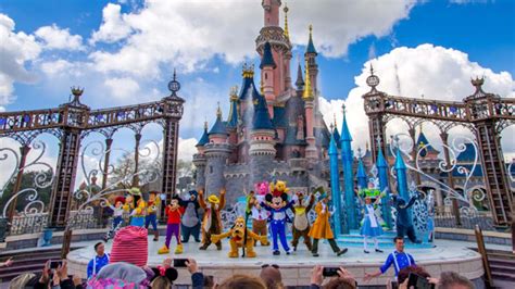 Disney Vai Despedir Mil Trabalhadores Nos Estados Unidos Mundo