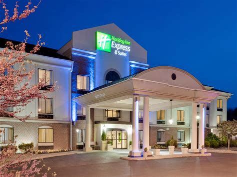 Hotels in Easton, PA near Bethlehem | Holiday Inn Express & Suites Easton