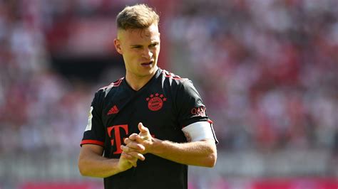 FC Bayern Thomas Tuchel reagiert auf Gerüchte um Kimmich und lobt Kim