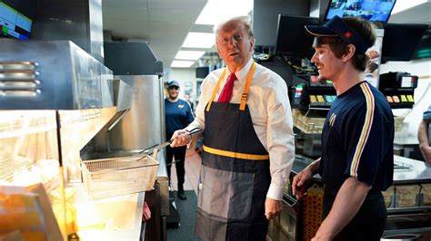 Video Trump Makes Campaign Stop At Mcdonalds In Pennsylvania Cnn