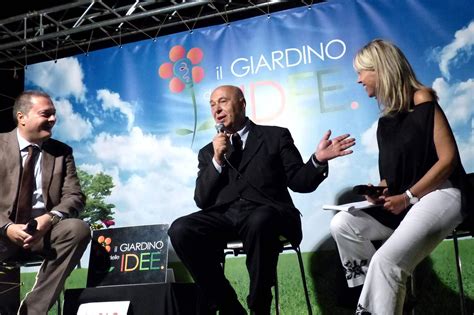 Ve La Spiego Io Arezzo Paolo Mieli Fa Il Pieno Al Giardino E