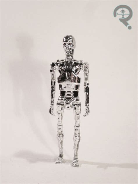 #0340: T800 Endoskeleton – Chrome | The Figure In Question