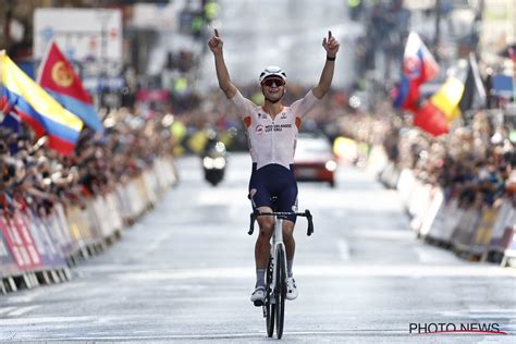 Rad WM 2023 Mathieu van der Poel ist neuer Straßen Weltmeister