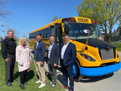 Investissement de 1 M pour 8 autobus scolaires électriques dans la MRC