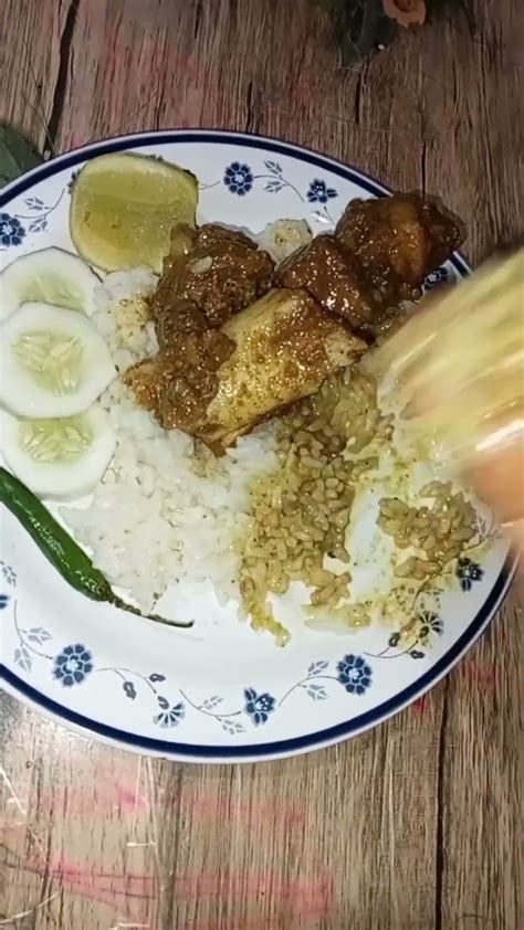 ঈদের দিনে কাজ শেষ করে রাতের খাবার খেলাম। Trending Shorts Viral Food Cooking Dinner Lunch