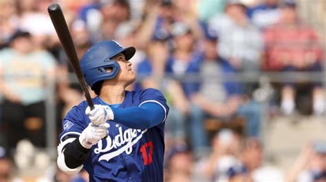 Shohei Ohtani Hits 2-Run Home Run in Dodgers Debut