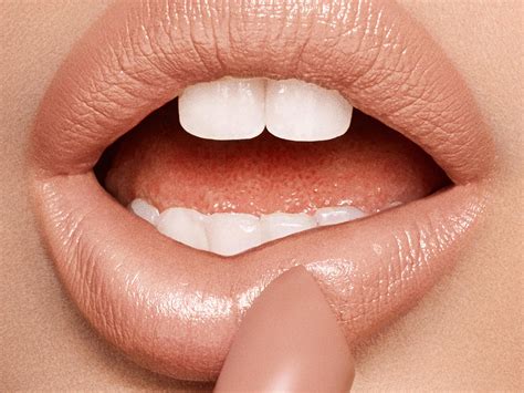 Bold Lipstick Colors For Fair Skin Tones