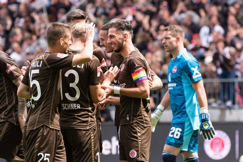 St Pauli Feiert Heimsieg Tore Zum Richtigen Zeitpunkt Gemacht