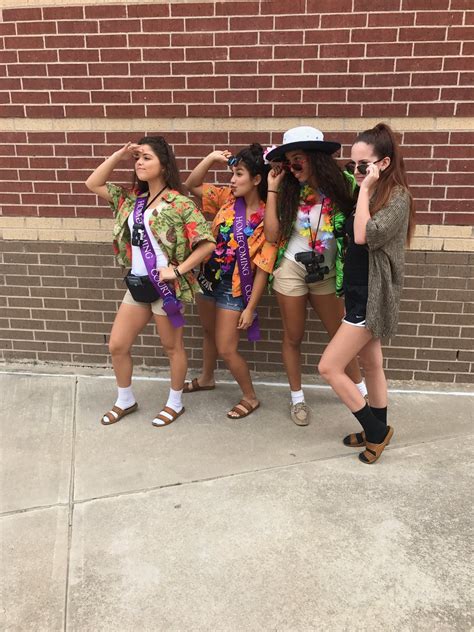 tacky tourist outfit ideas 9