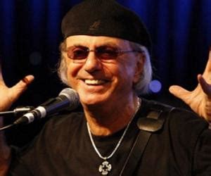 Dion DiMucci Biography - Facts, Childhood, Family Life & Achievements