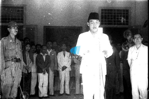 Foto Rencana Awal Pembacaan Teks Proklamasi Kemerdekaan Ri