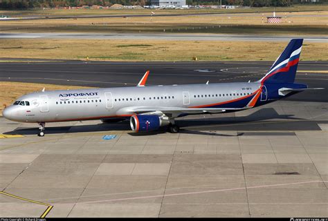 Vp Bfx Aeroflot Russian Airlines Airbus A Wl Photo By Richard