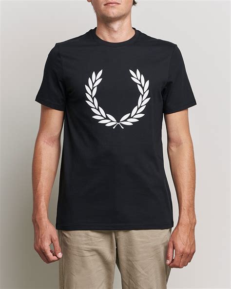 Fred Perry Laurel Wreath T Shirt Black Bei Care Of Carl