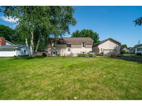 772 River Heights Road Menomonie Wi 54751 Mls 1582957 Edina Realty