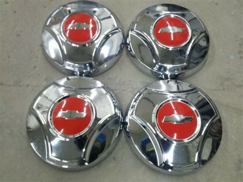 1966 Chevy 12 Ton C10 Nos Nm Chrome Nub Style Dogdish Hubcap 3875624