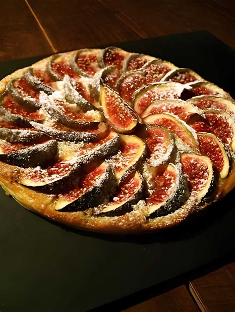 Recette de Tarte fine aux figues et crème d amandes