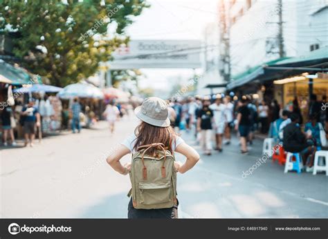 Viajera Mujer Visitando Bangkok Turista Con Mochila Sombrero Turismo