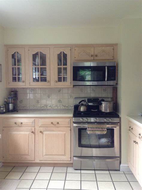 Refinishing Pickled Oak Cabinets