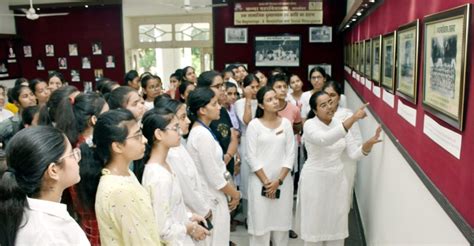 Kanya Maha Vidyalaya KMVs New Students Acquainted About The Rich